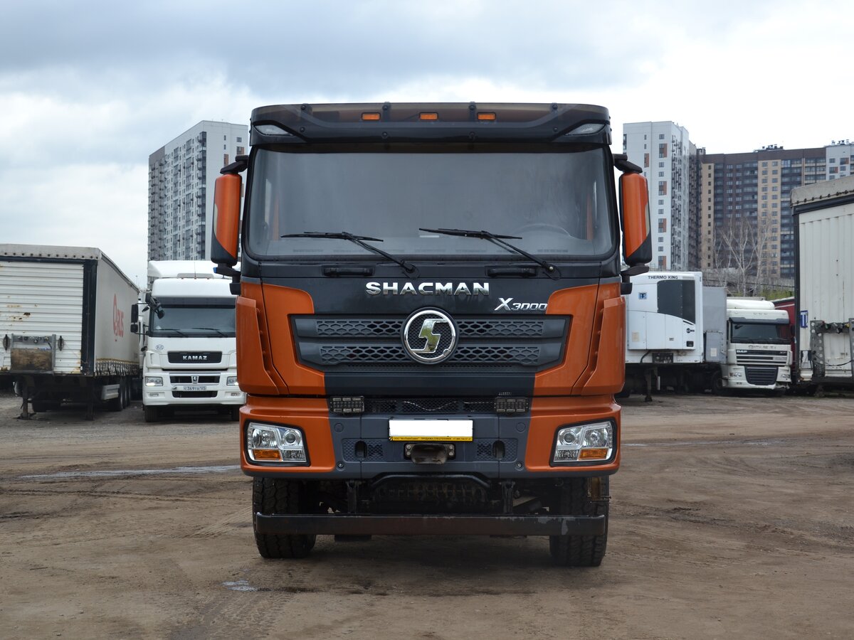 Стекло лобовое SHAANXI X3000